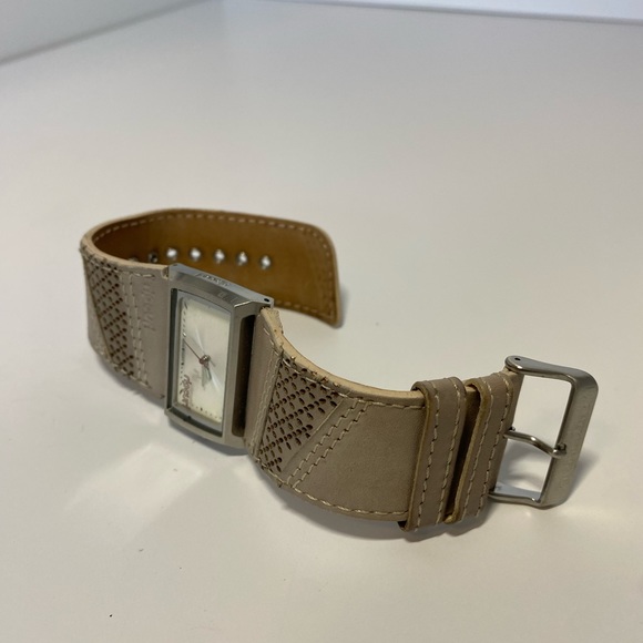 Ripcurl women’s watch - Picture 3 of 6